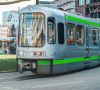 Üstra-Straßenbahn fährt in Hannover