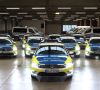 Im Projekt „Lautlos & einsatzbereit“ setzt die Polizei Niedersachsen auf den Einsatz elektrifizierter Fahrzeuge.